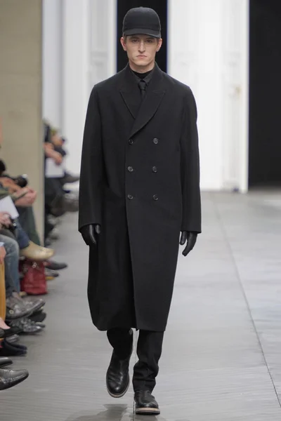 Look 37